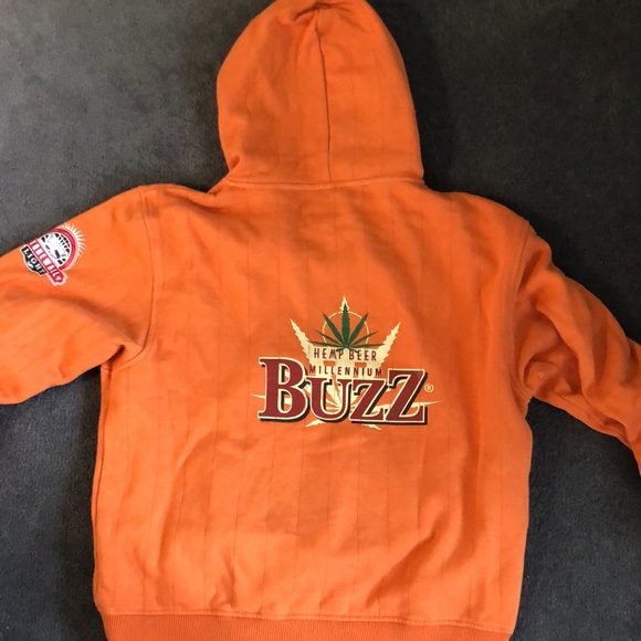 Oversized “cool beer” sweater - Picture 4 of 5